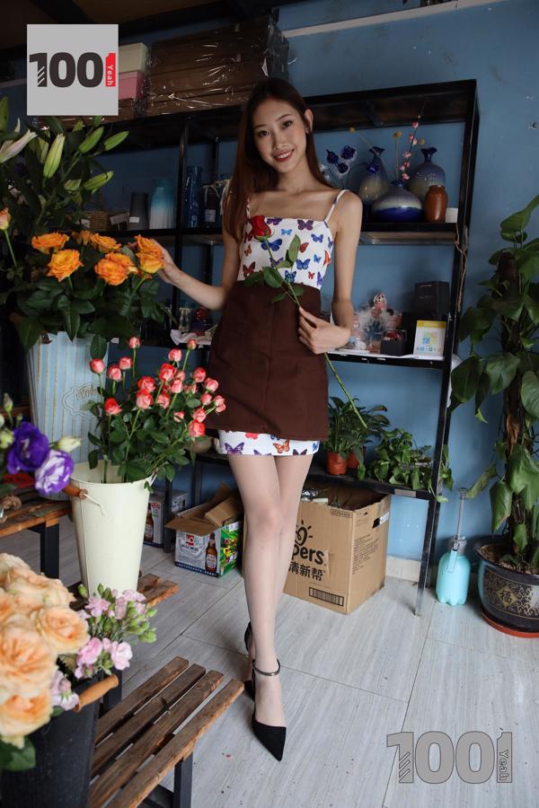 Model Strawberry "Florist 1" [tysiąc i jedna noc] Piękne nogi w pończochach